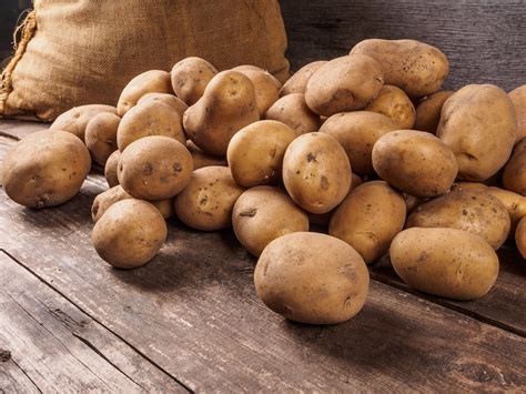К какому семейству относится картофель