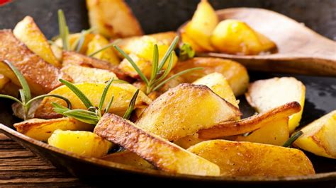 Как пожарить картошку в казане