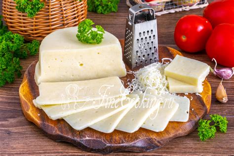 Как сварить сыр в домашних условиях из творога и молока