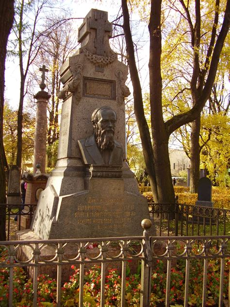 Могила достоевского в петербурге
