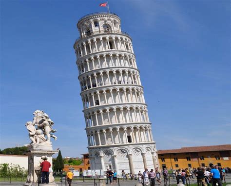 Пизанская башня италия