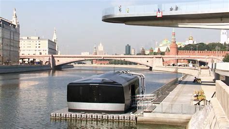 Речные электрические трамвайчики в москве