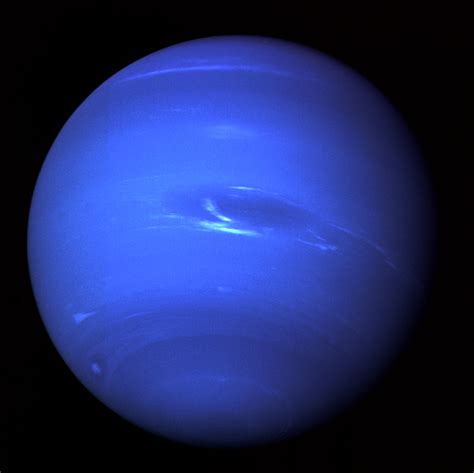 Из чего состоит нептун