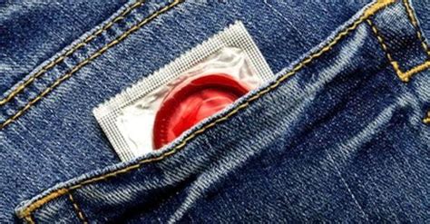 К чему снится презерватив