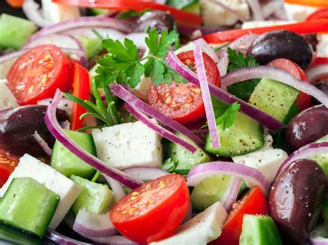 Как делать греческий салат