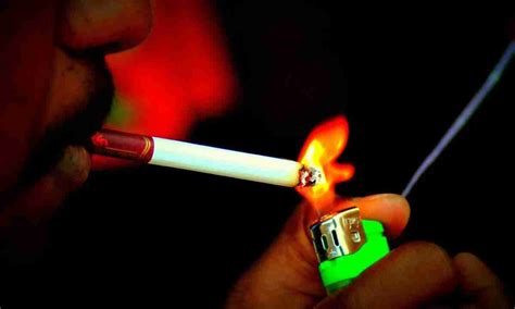 Как подкурить сигарету без зажигалки и спичек дома
