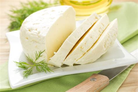 Как сварить сыр в домашних условиях из творога и молока