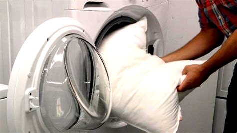 Можно ли стирать подушки в стиральной машине