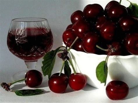 Рецепт вина из вишни в домашних условиях с косточкой