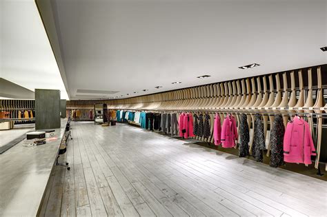 Mo магазин одежды